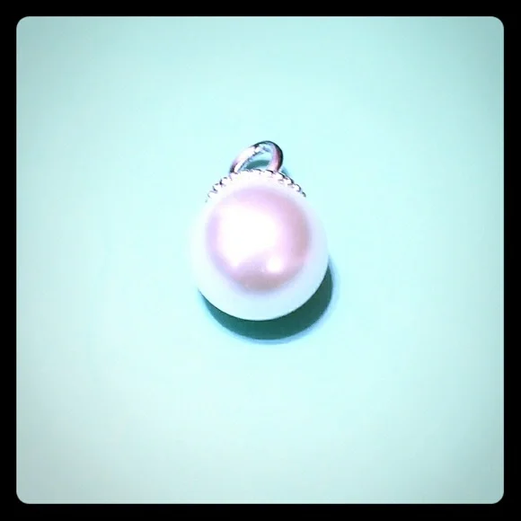 New (Nicked) Origami Owl Pearl Tag - Picture 2 of 5
